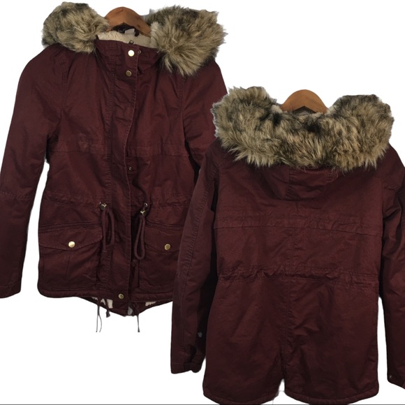 Divided Jackets & Blazers - C1 Women’s H&M Divided Faux Fur Hooded Jacket Sz 2
